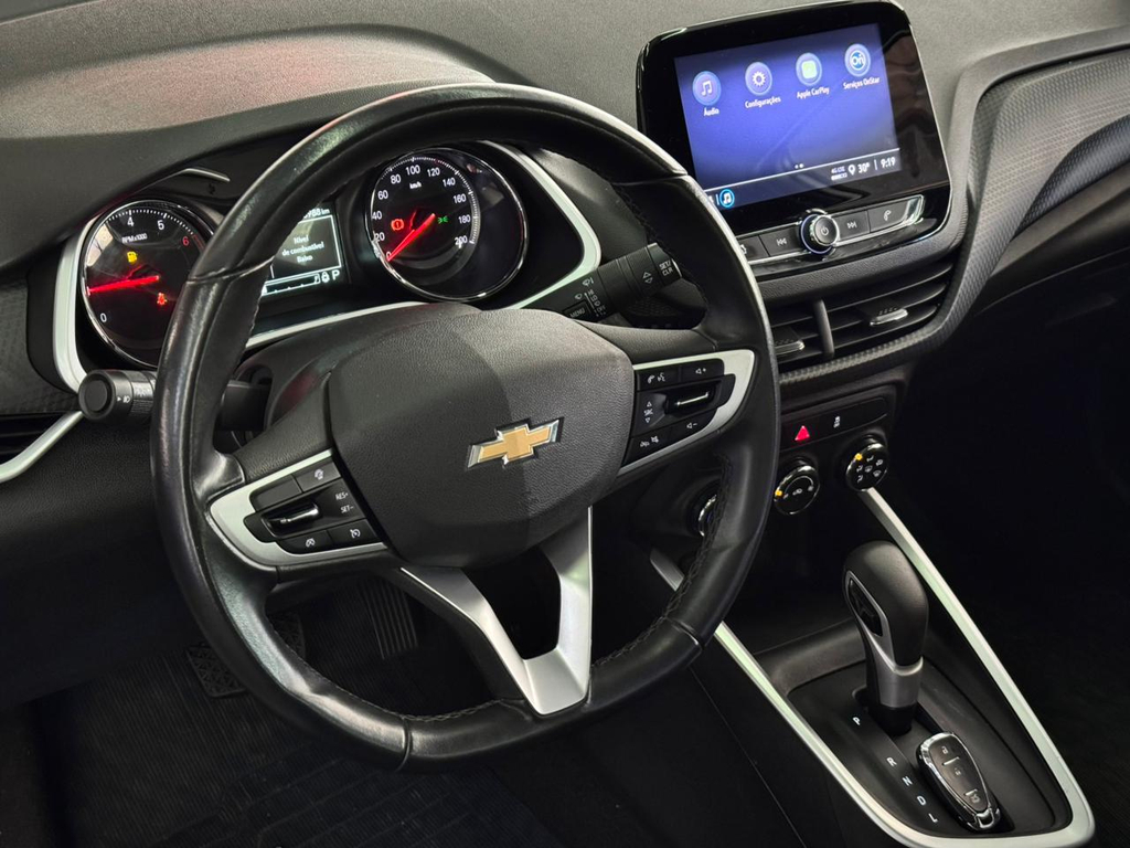 Chevrolet Onix Sedan Prata