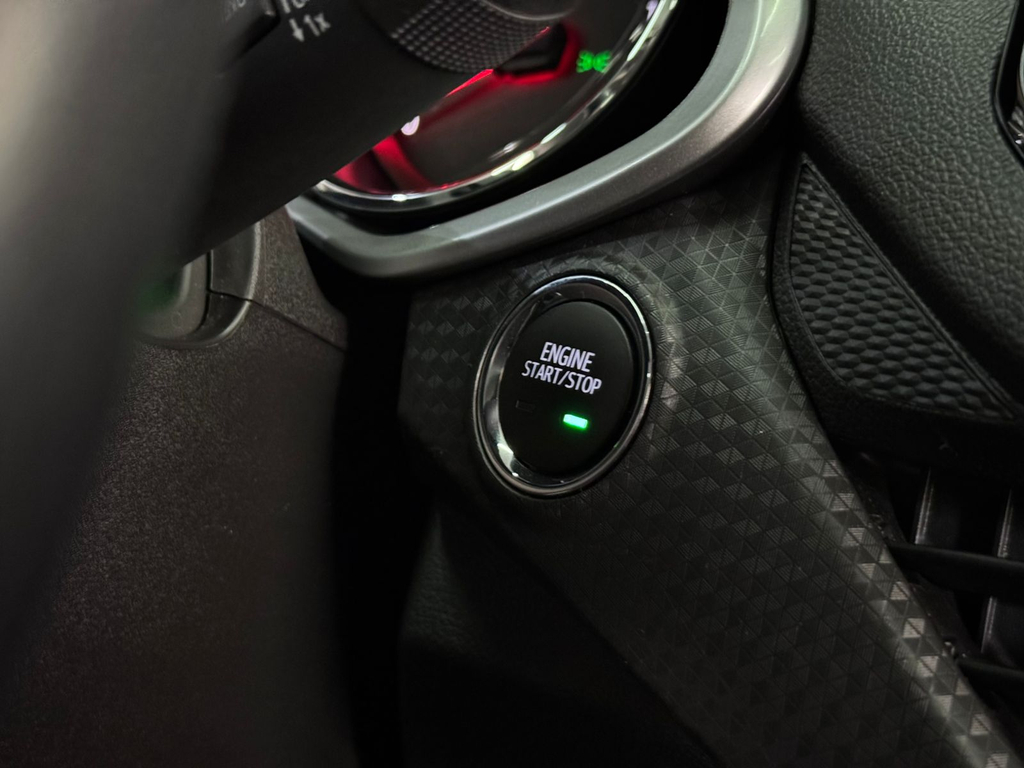 Chevrolet Onix Hatch Ltz 1.0 12v Tb Flex 5p Aut.