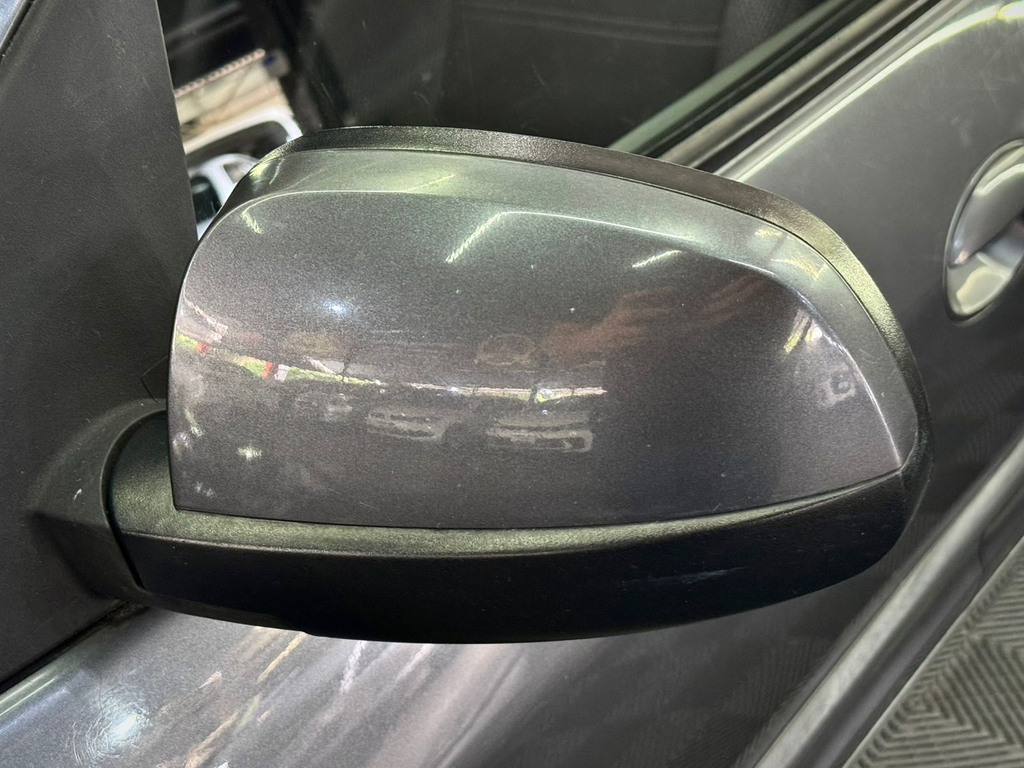 Chevrolet Prisma Cinza