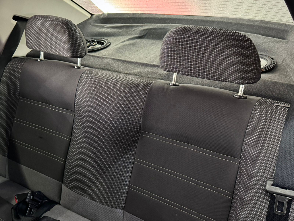 Chevrolet Prisma Cinza