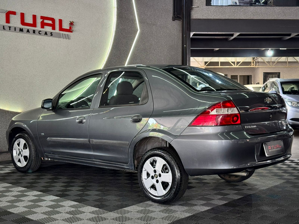 Chevrolet Prisma Cinza