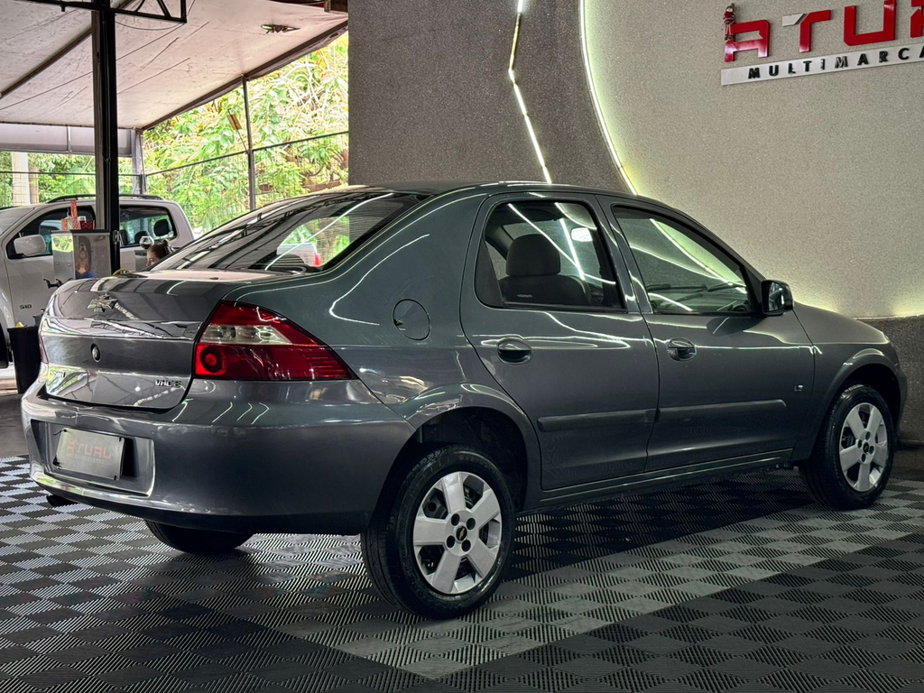 Chevrolet Prisma Cinza