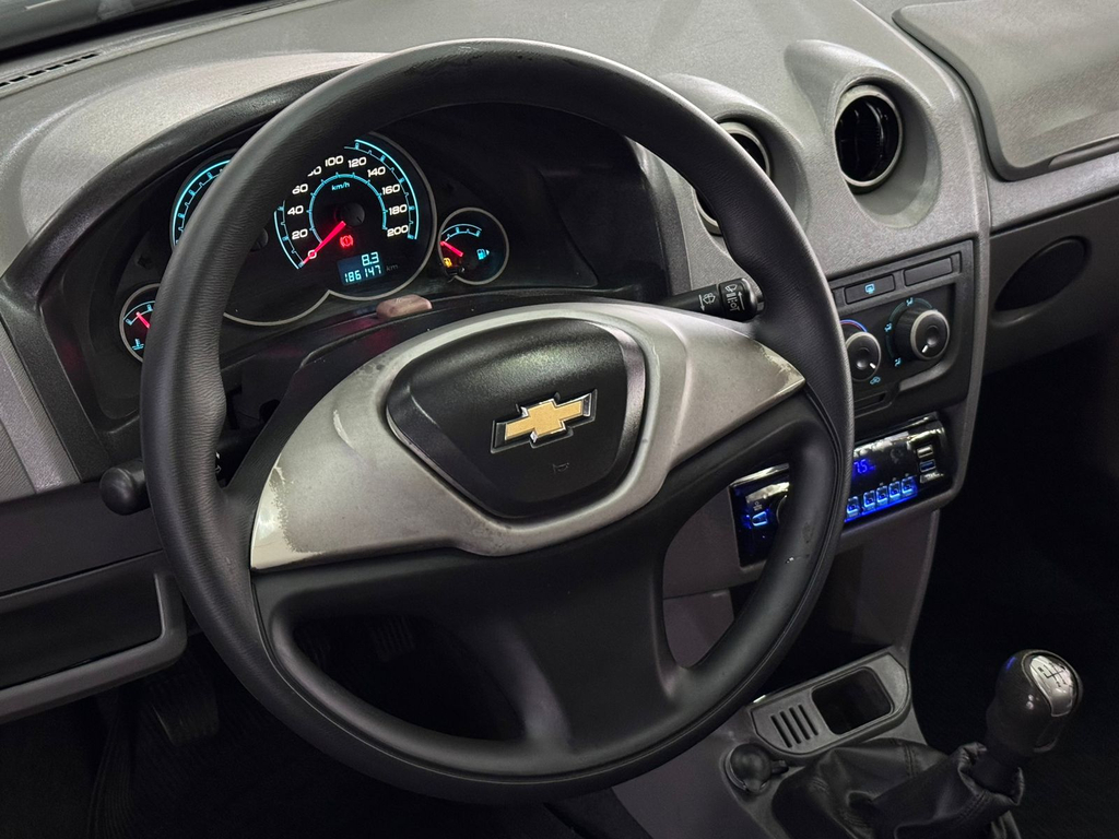 Chevrolet Prisma Cinza