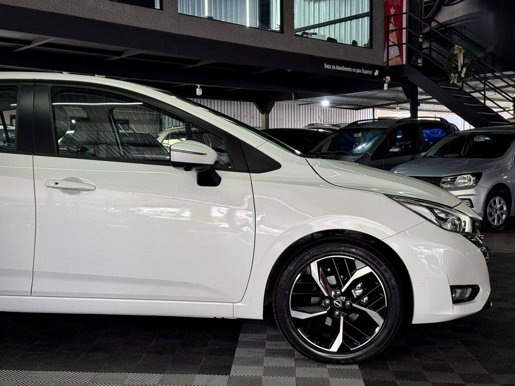 Nissan Versa Exclusive 1.6 16v Flex Aut.