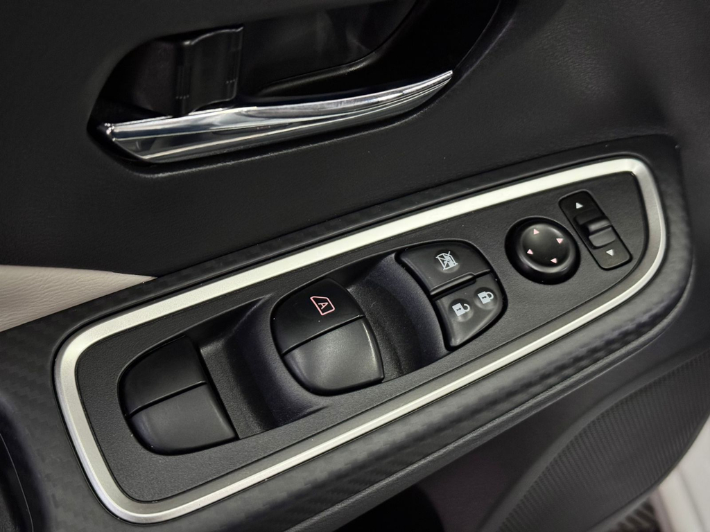 Nissan Versa Exclusive 1.6 16v Flex Aut.