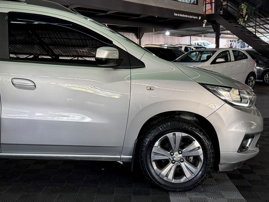 Chevrolet Spin Prata