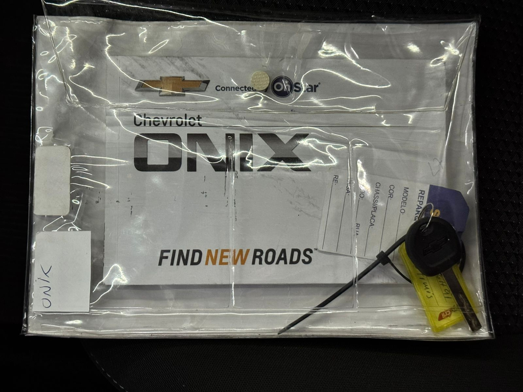 Chevrolet Onix Branco