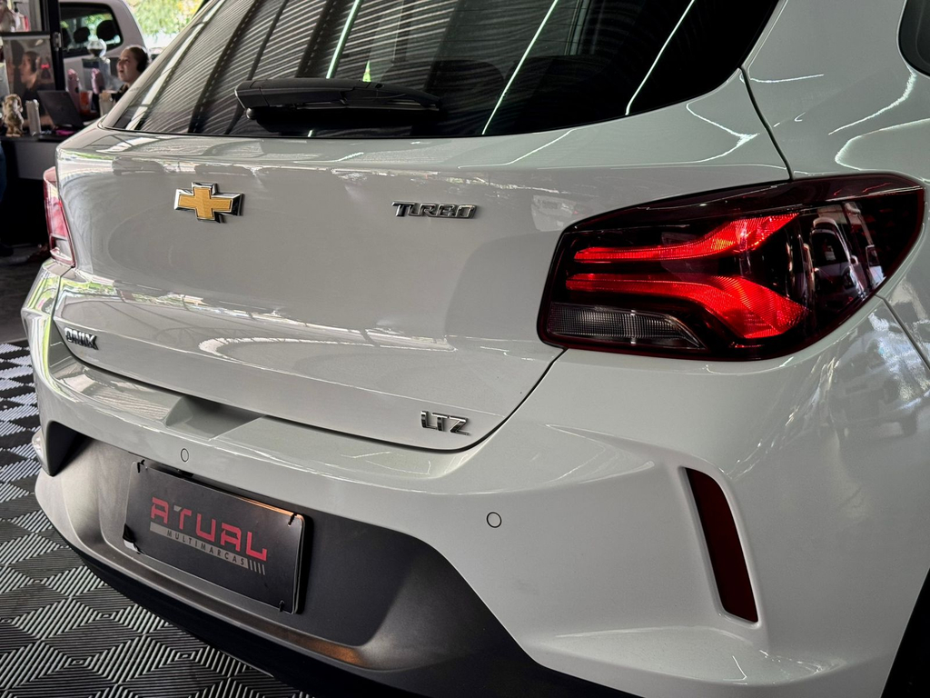 Chevrolet Onix Branco
