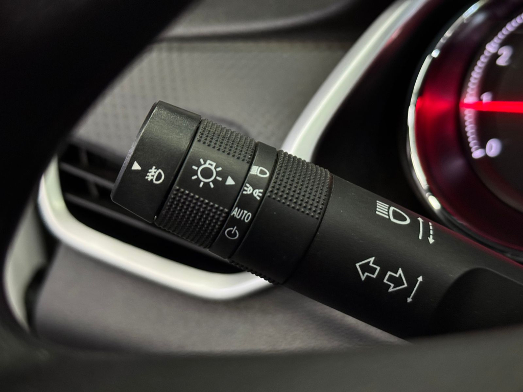 Chevrolet Onix Branco