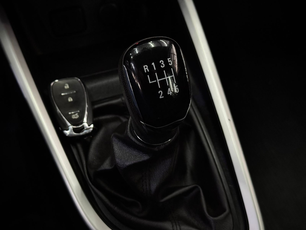 Chevrolet Onix Branco