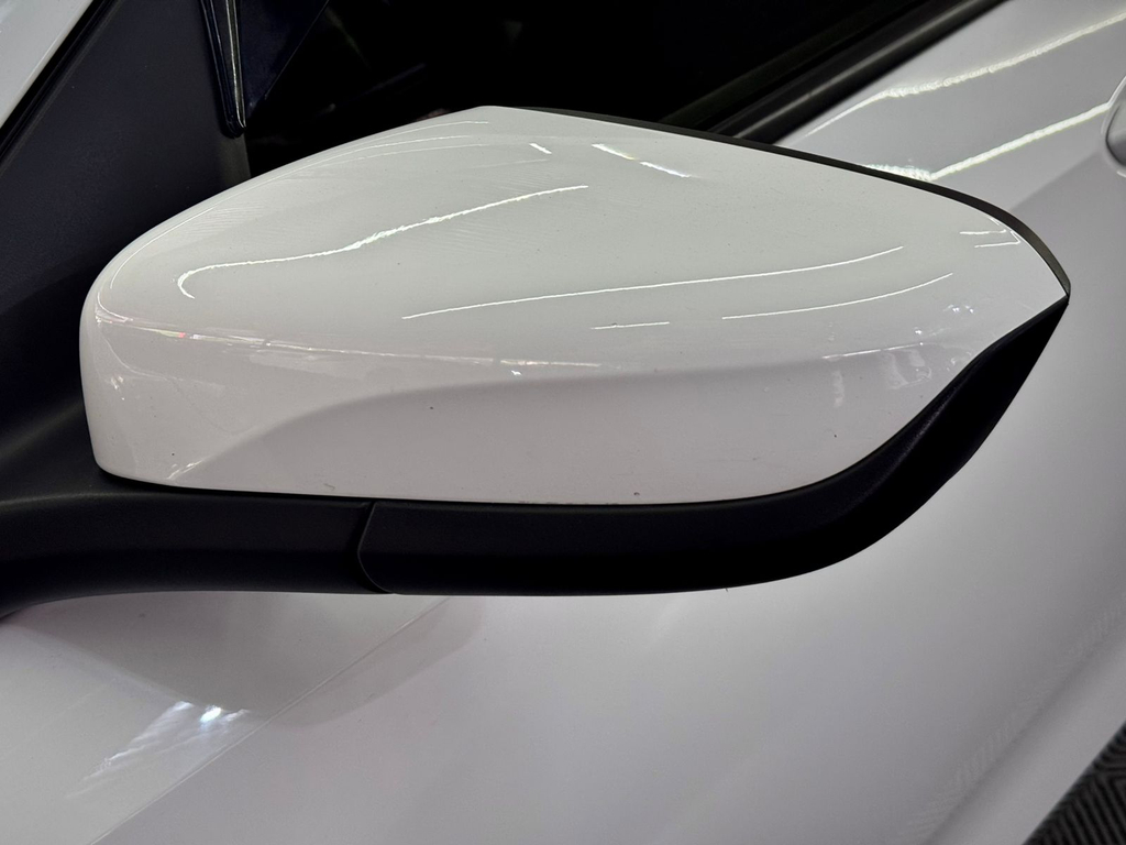 Chevrolet Onix Branco