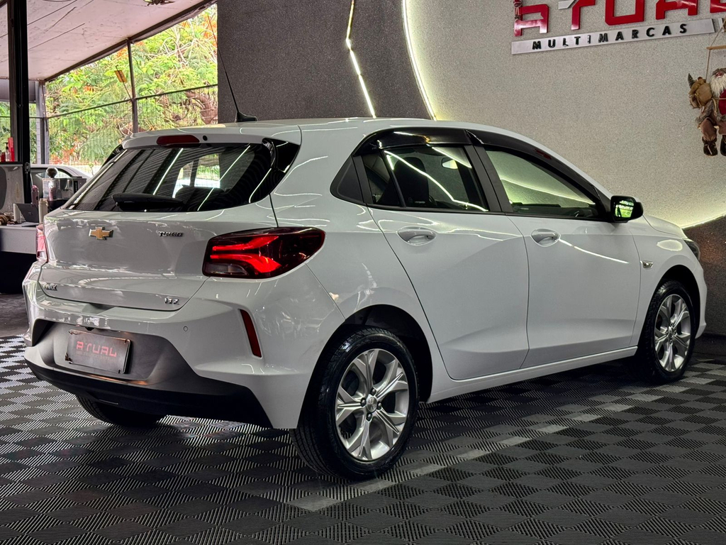 Chevrolet Onix Branco