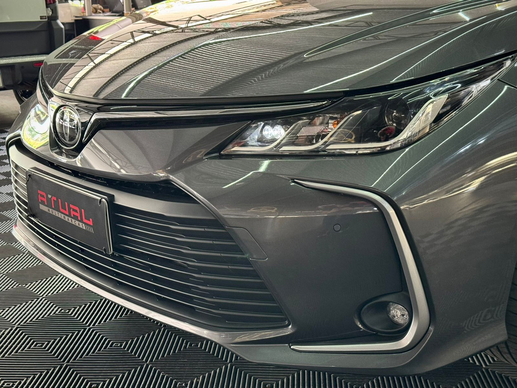 Toyota Corolla Cinza