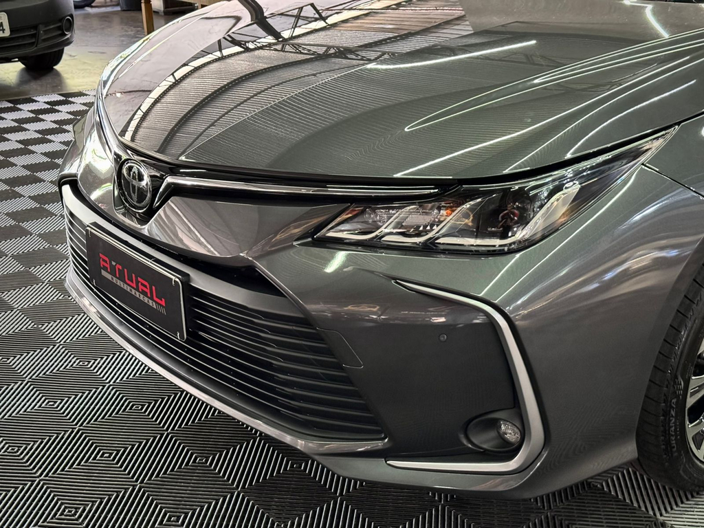 Toyota Corolla Cinza