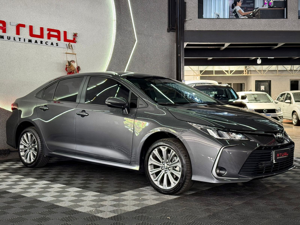 Toyota Corolla Cinza
