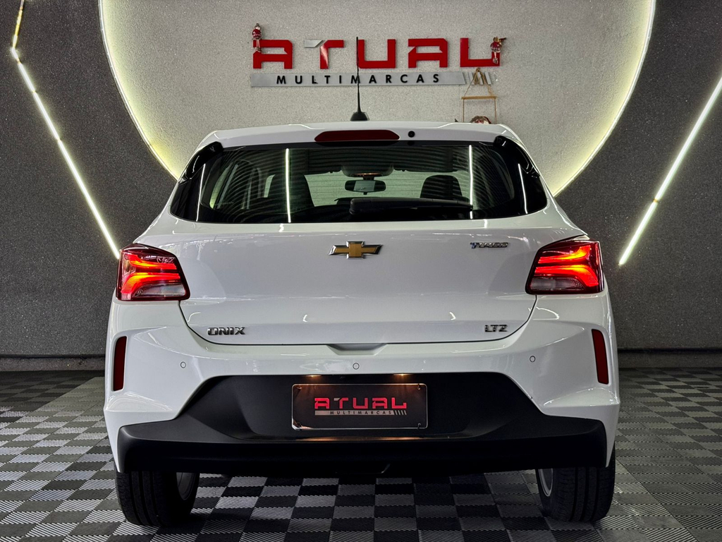 Chevrolet Onix Branco