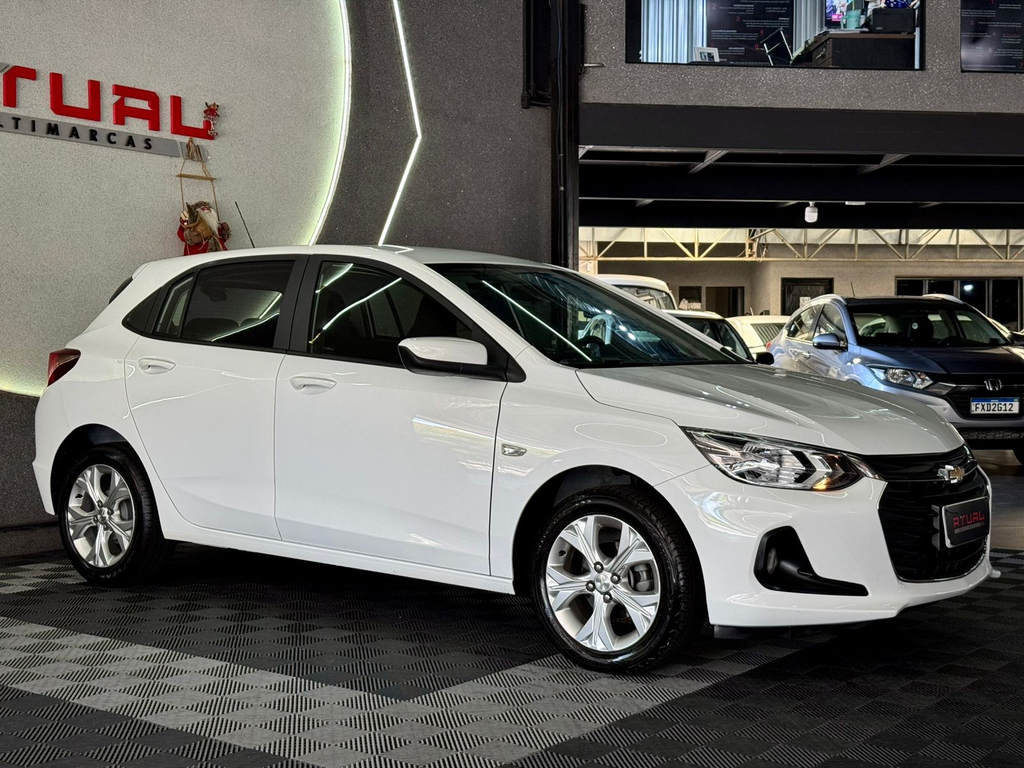 Chevrolet Onix Branco