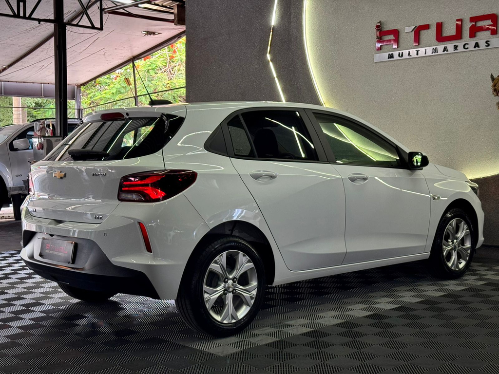 Chevrolet Onix Branco