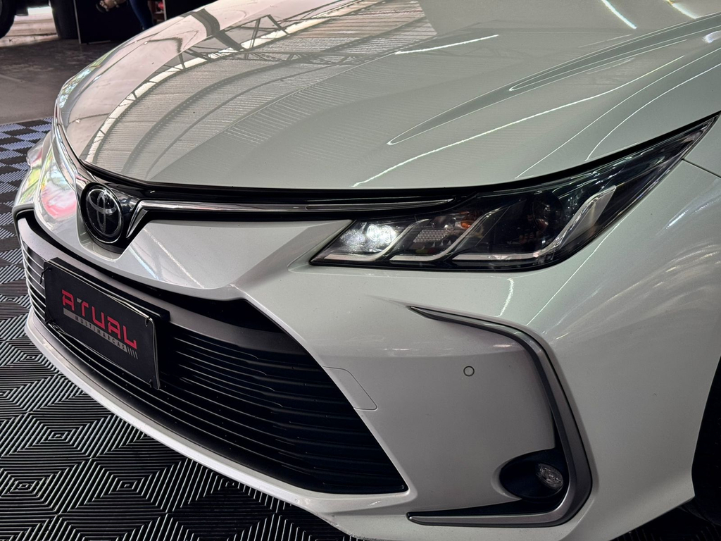 Toyota Corolla Branco