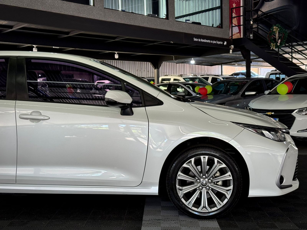 Toyota Corolla Branco