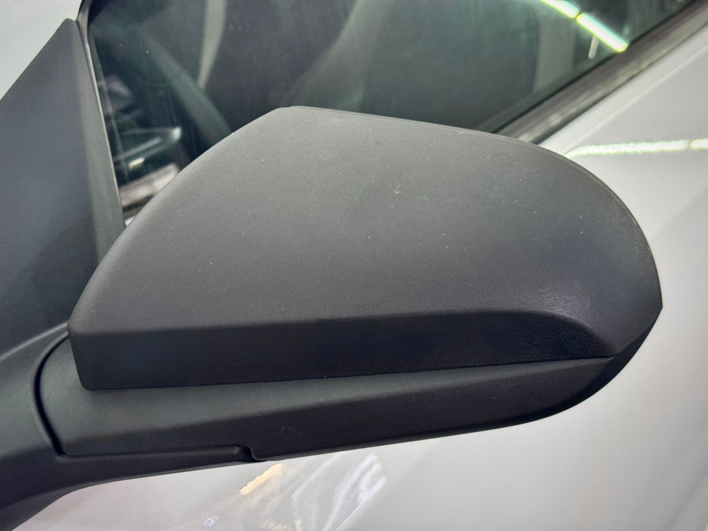 Chevrolet Onix Branco