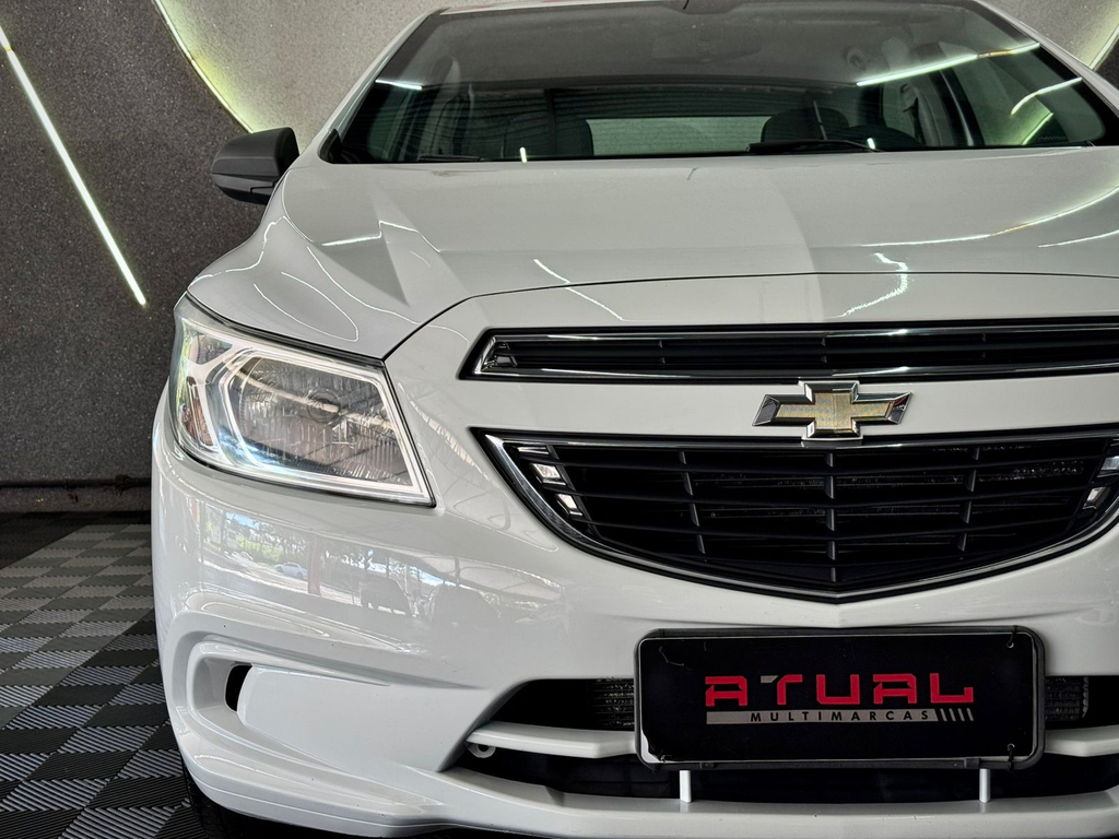 Chevrolet Onix Branco