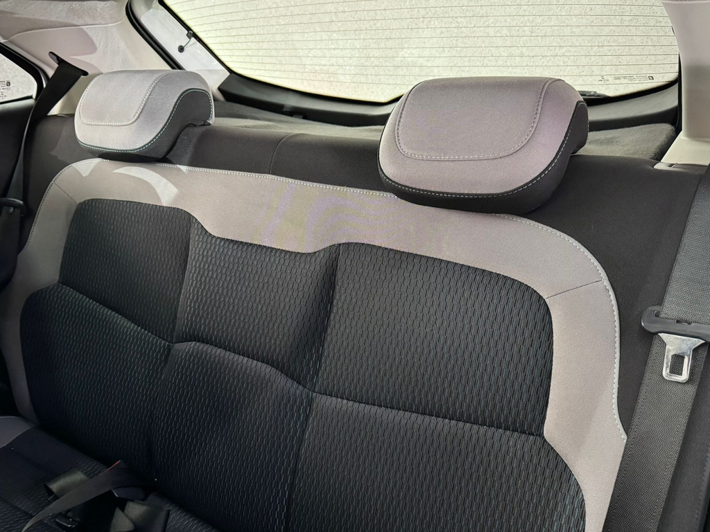 Chevrolet Onix Branco