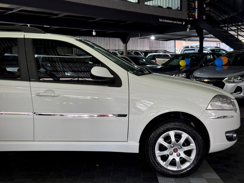 Fiat Palio Weekend Branco