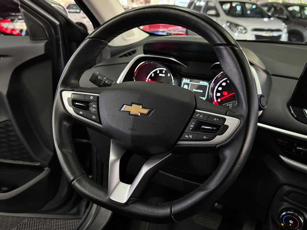 Chevrolet Tracker Cinza