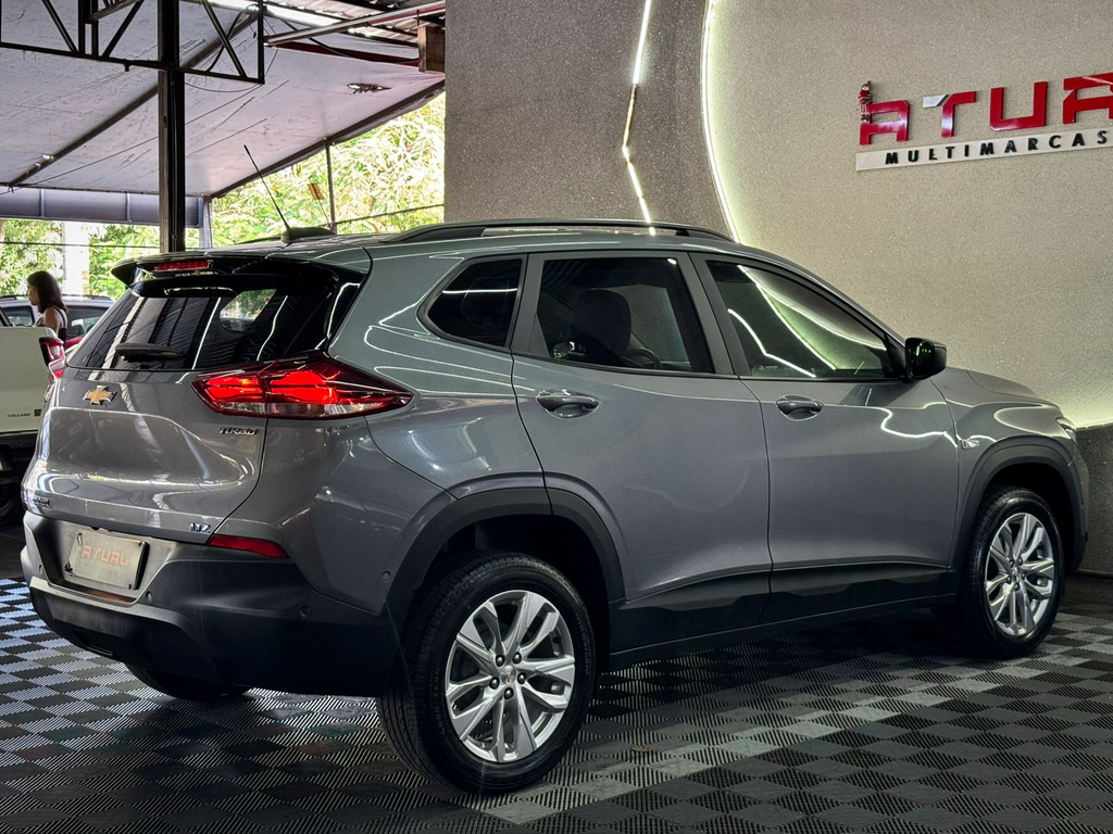 Chevrolet Tracker Cinza
