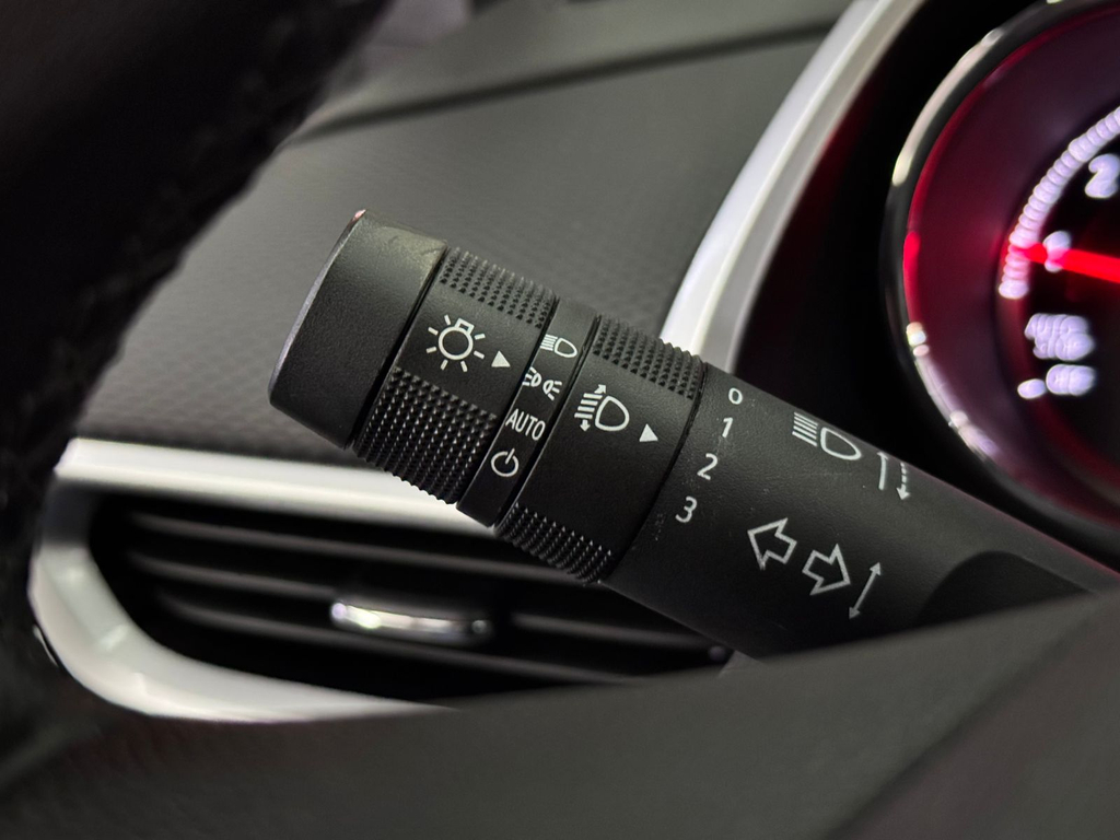 Chevrolet Tracker Cinza