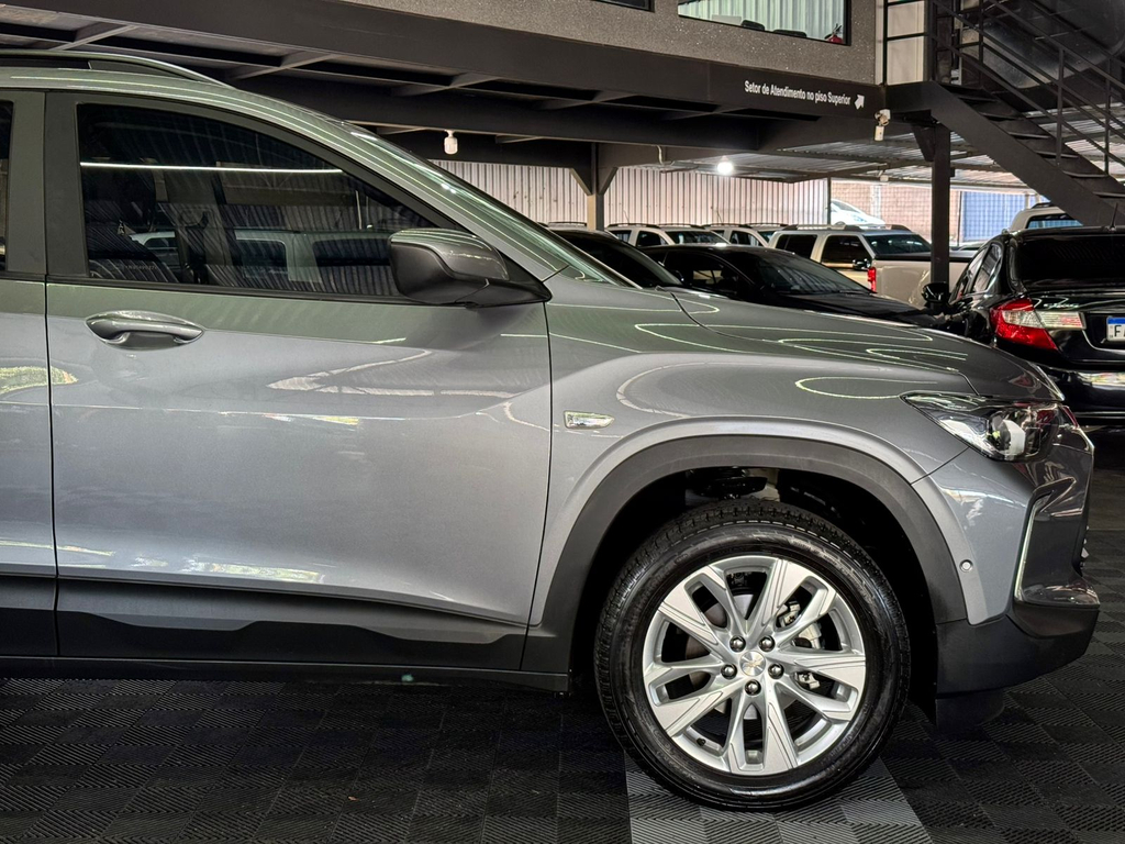 Chevrolet Tracker Cinza