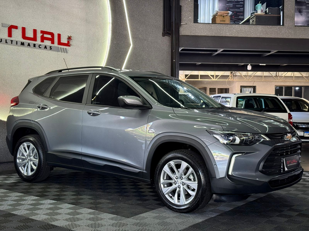 Chevrolet Tracker Cinza