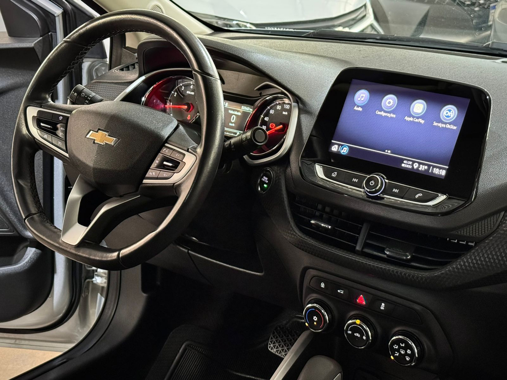 Chevrolet Onix Sedan Prata