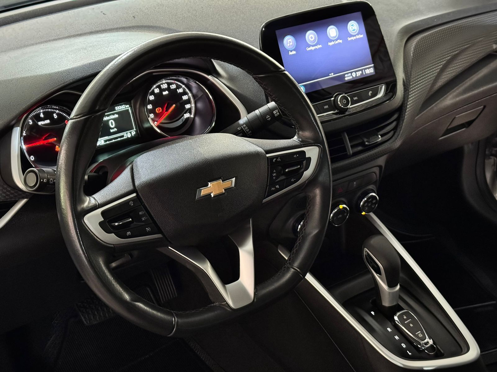 Chevrolet Onix Sedan Prata