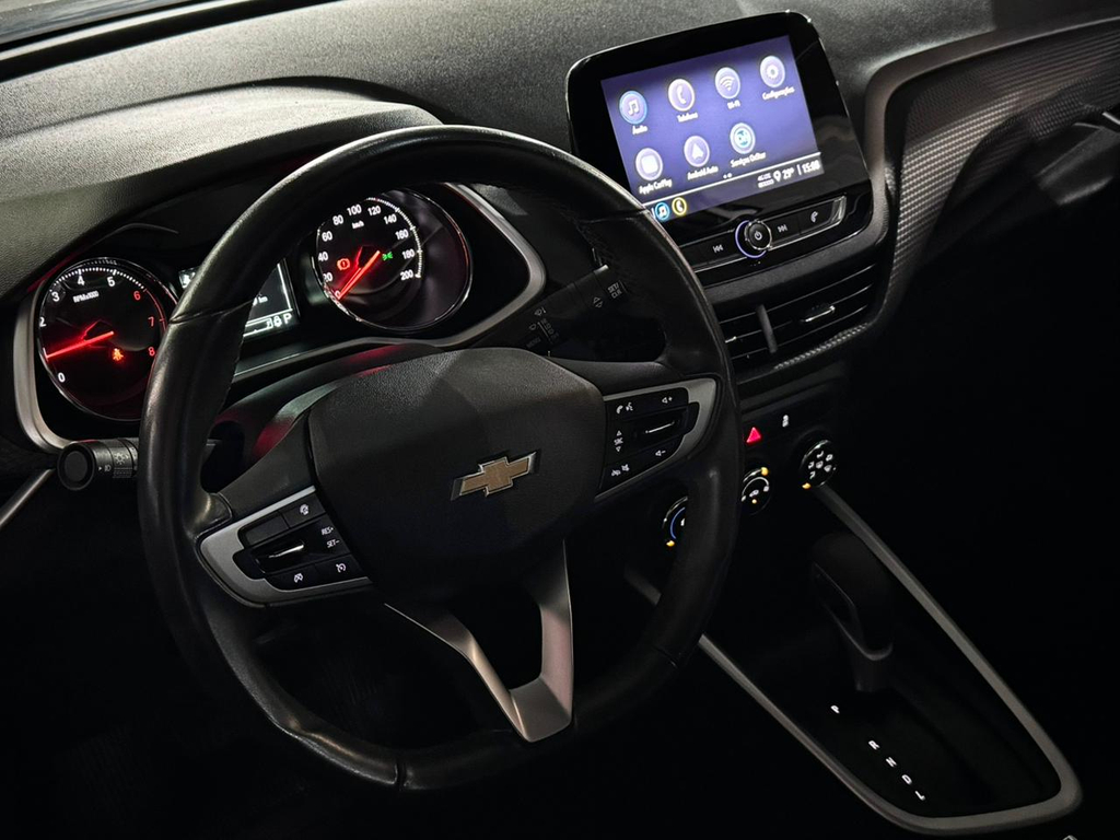 Chevrolet Onix Sedan Prata