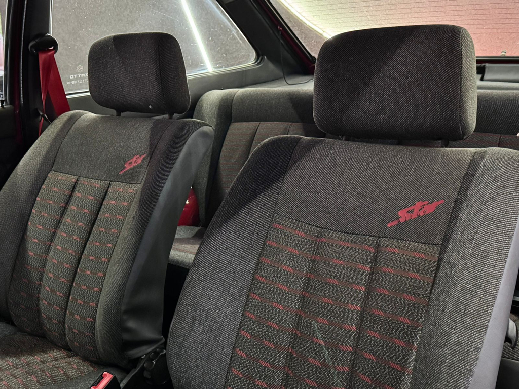 Volkswagen Gol Vermelho