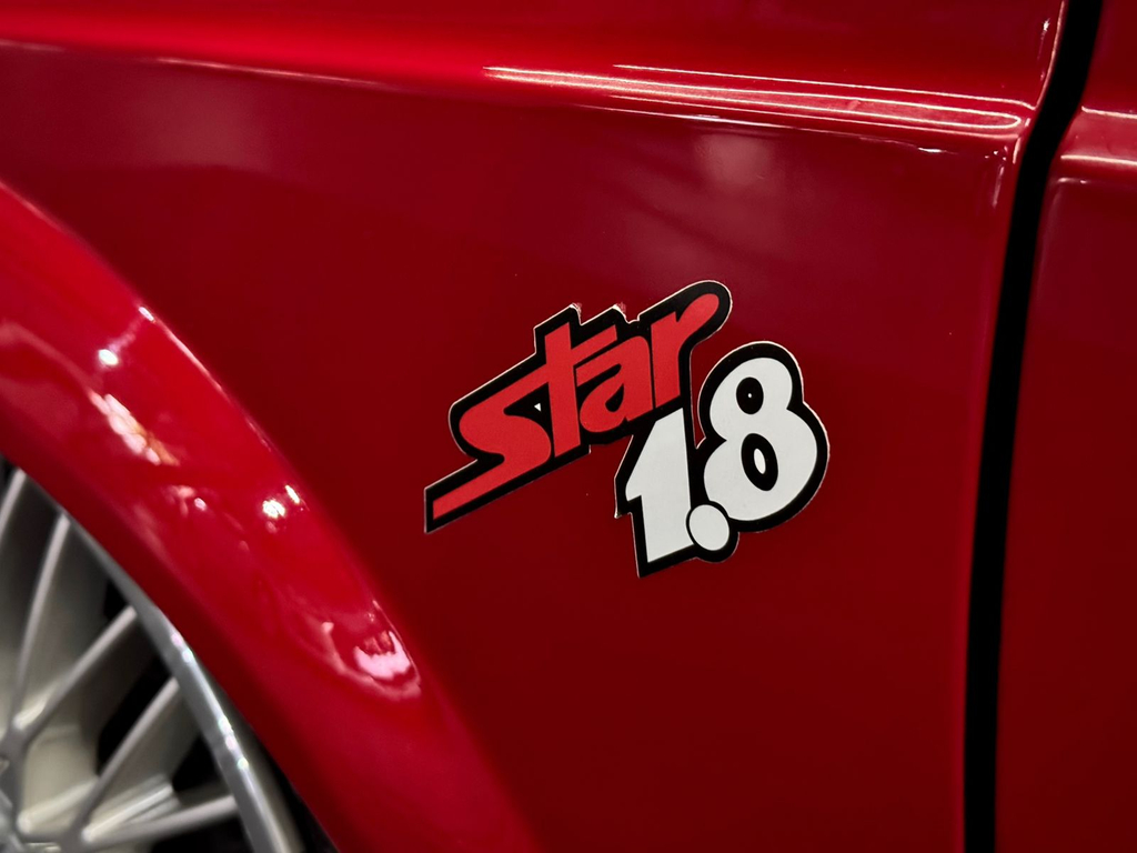 Volkswagen Gol Vermelho