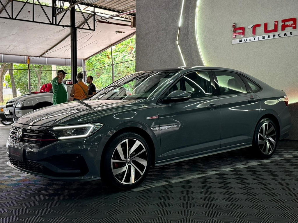 Volkswagen Jetta Cinza