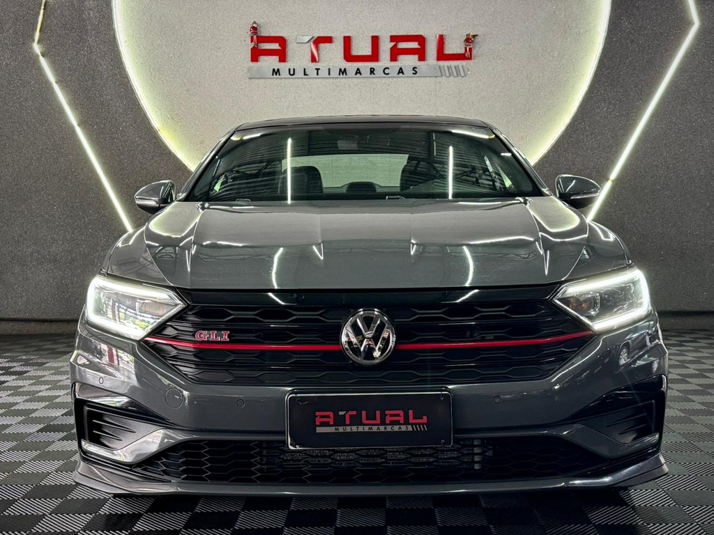 Volkswagen Jetta Cinza