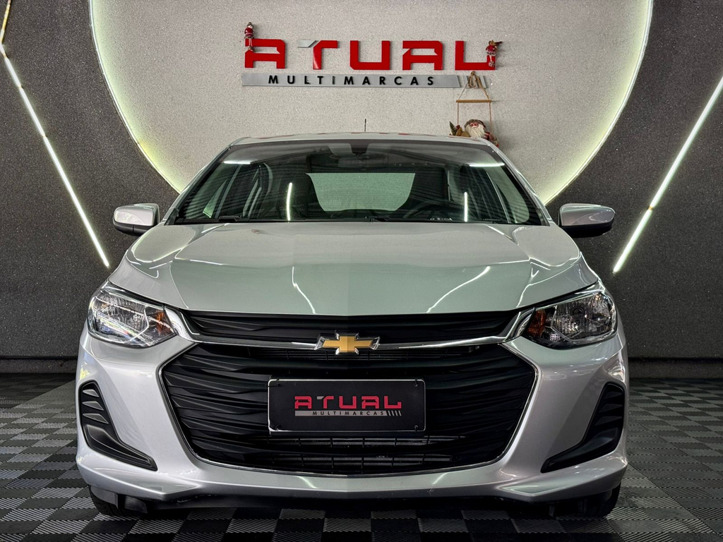 Chevrolet Onix Sedan Prata