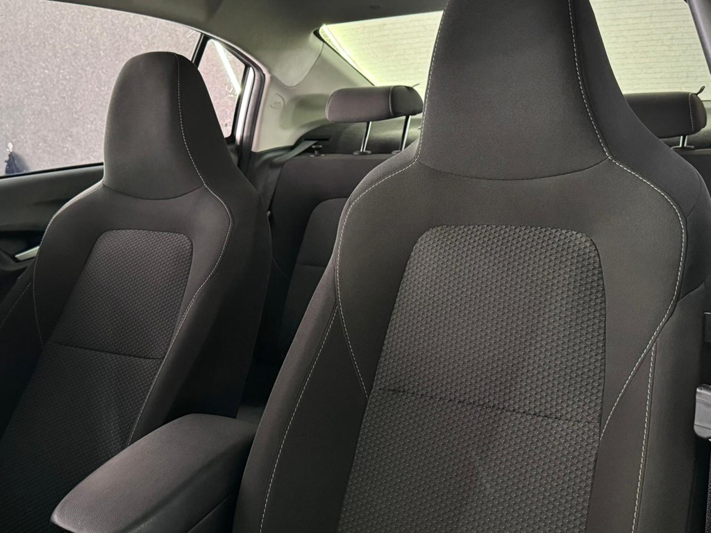 Chevrolet Onix Sedan Prata