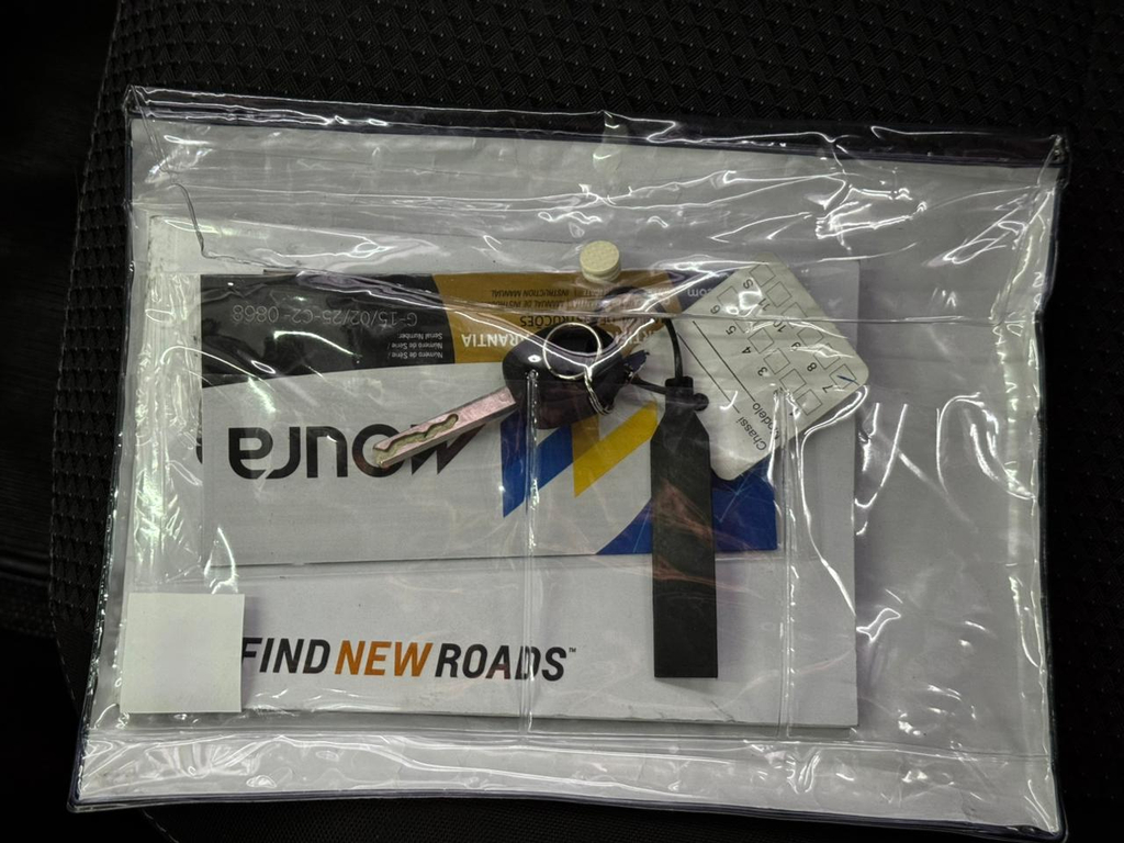 Chevrolet Onix Sedan Prata