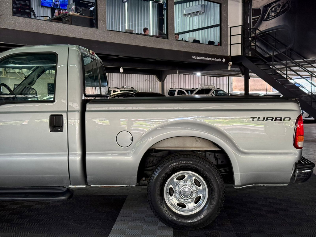 Ford F-250 Prata