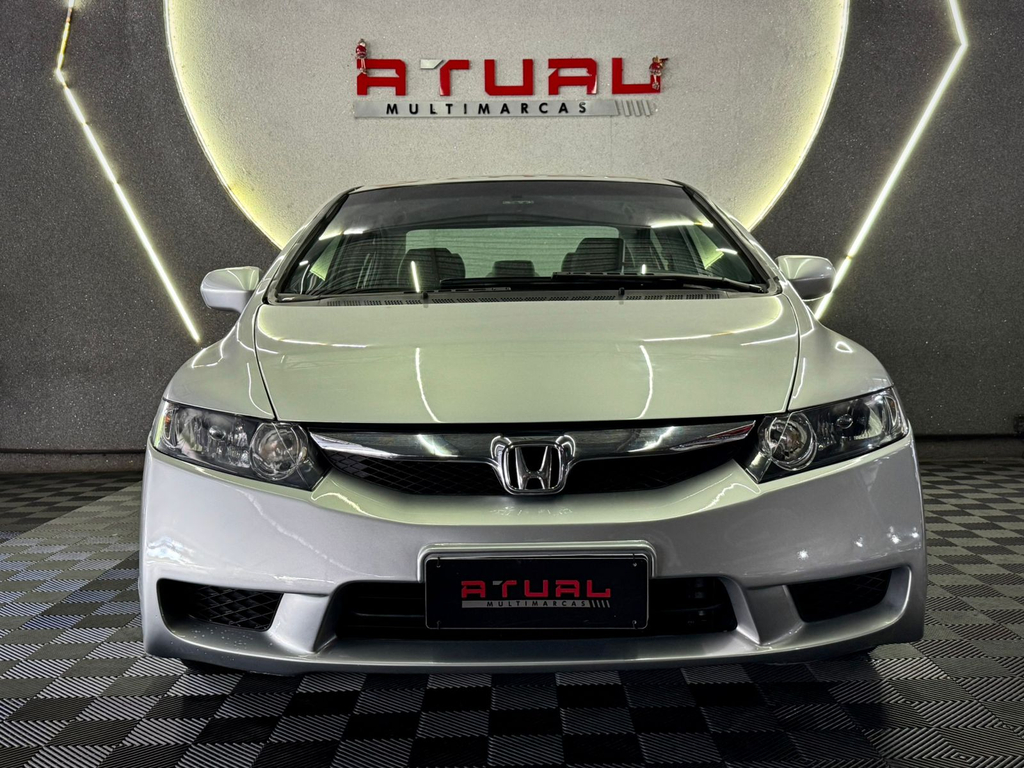 Honda Civic Sedan Prata