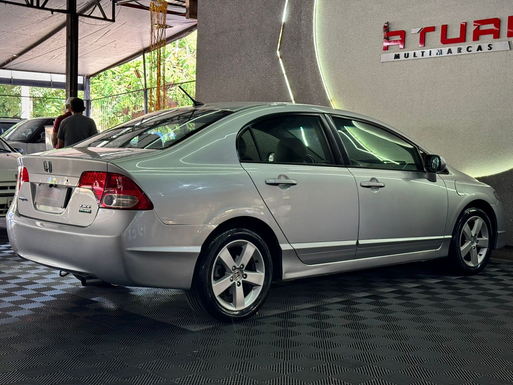 Honda Civic Sedan Prata