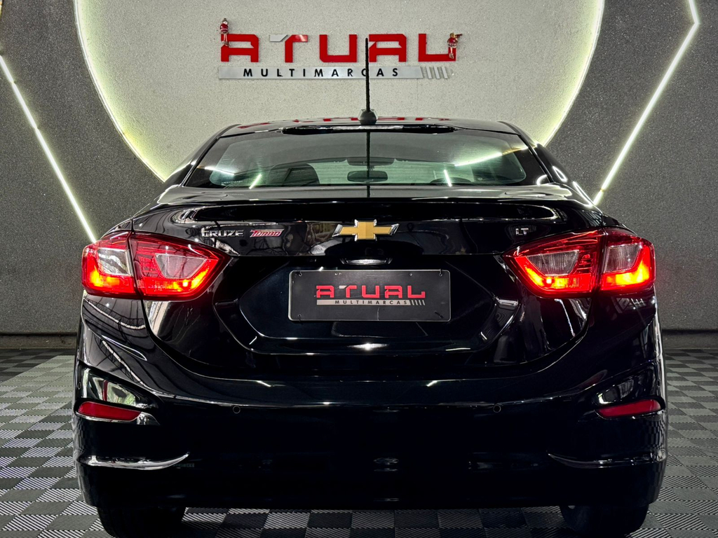 Chevrolet Cruze Sedan Preto