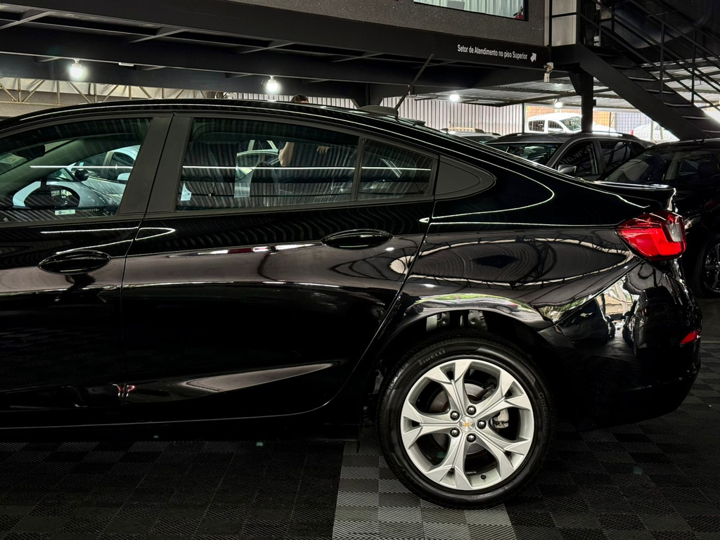 Chevrolet Cruze Sedan Preto