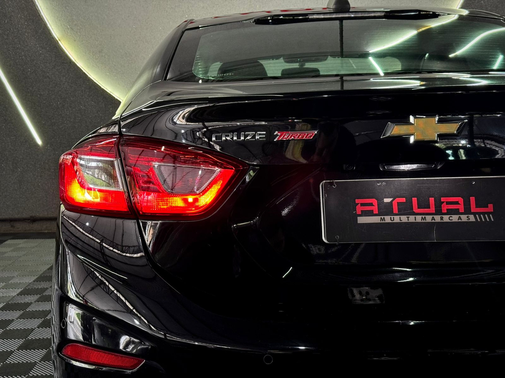 Chevrolet Cruze Sedan Preto
