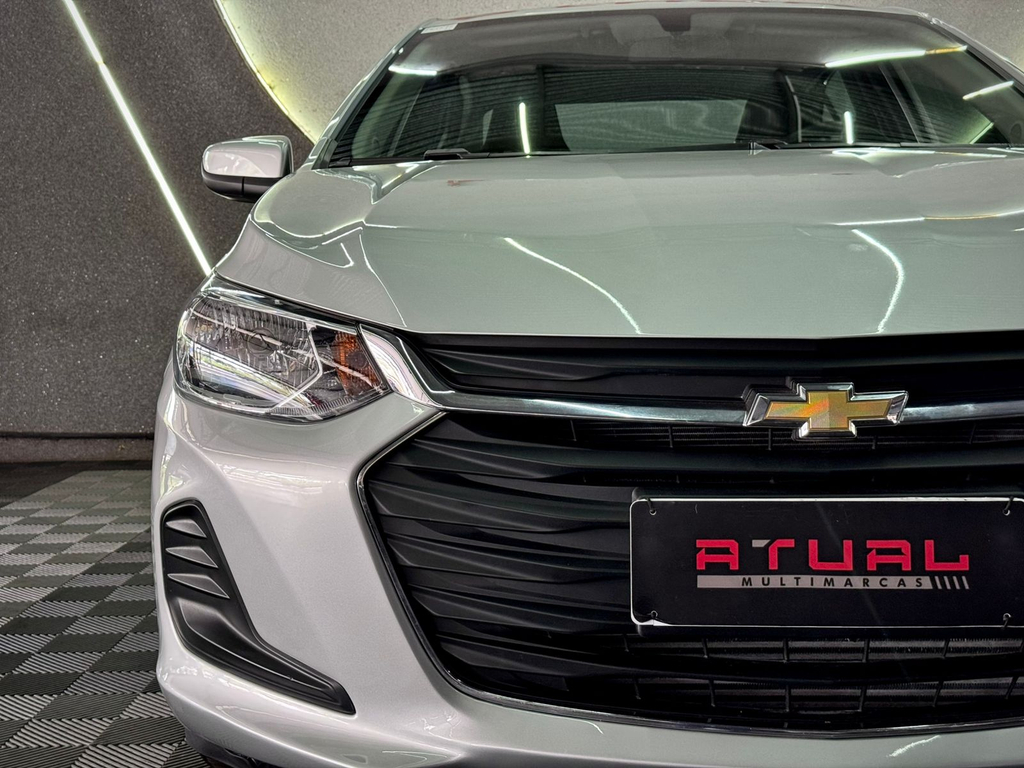 Chevrolet Onix Sedan Prata